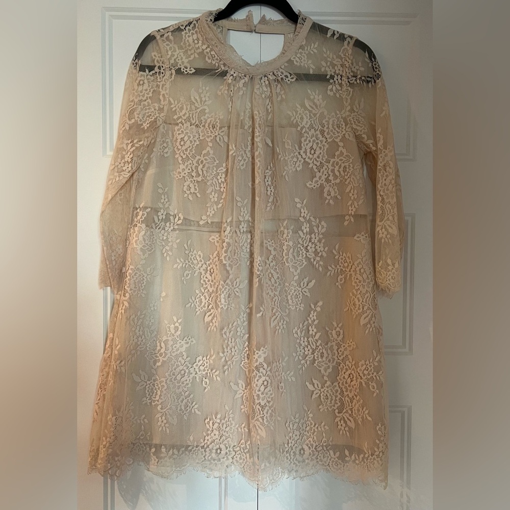 Heartloom Cream Lace Overlay Shift Dress – Scalloped Hem – Size XS